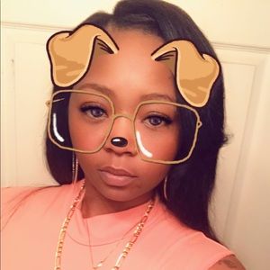 Meet your Posher, Latasha